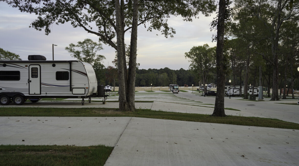 Willis Hillside RV - Overlooking Spots with camper